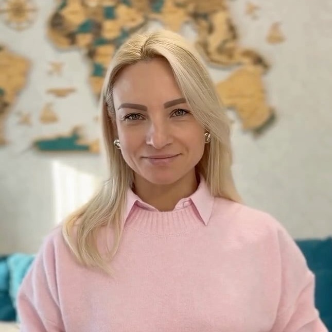 Директор Евгения - Oasis Tours travel agency